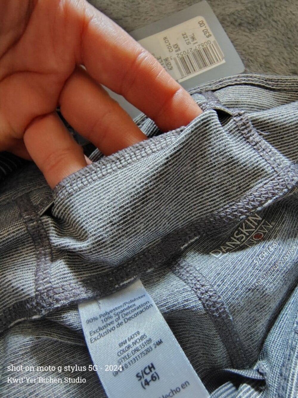 Danskin Leggings SM & Tech Gear top XSM - Picture 6 of 7